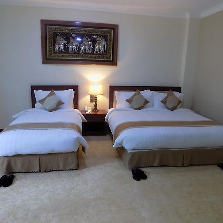 Victoria Palace Hotel Mandalay Esterno foto