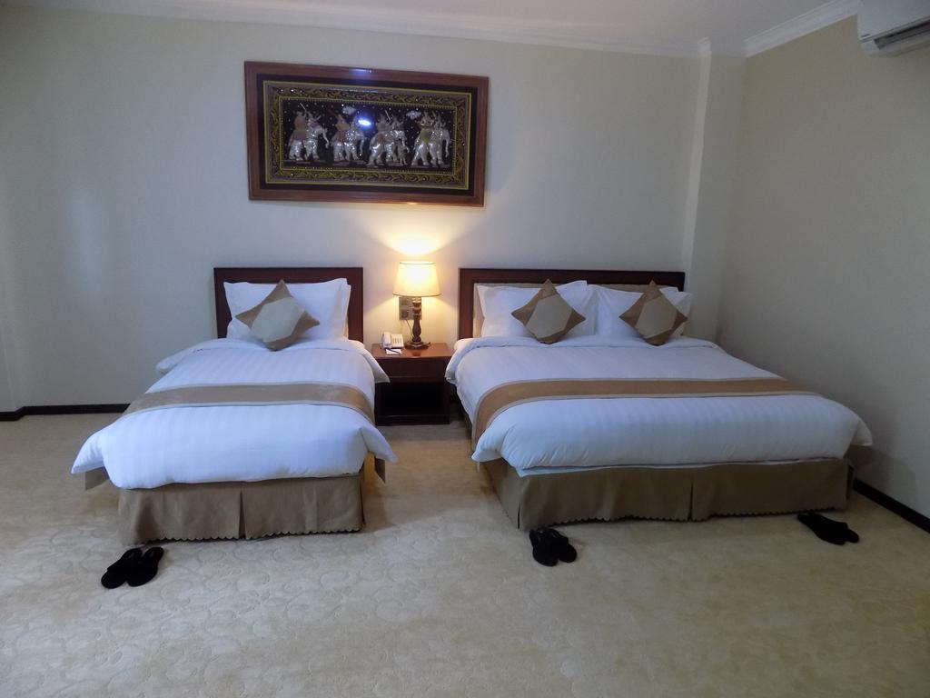Victoria Palace Hotel Mandalay Esterno foto