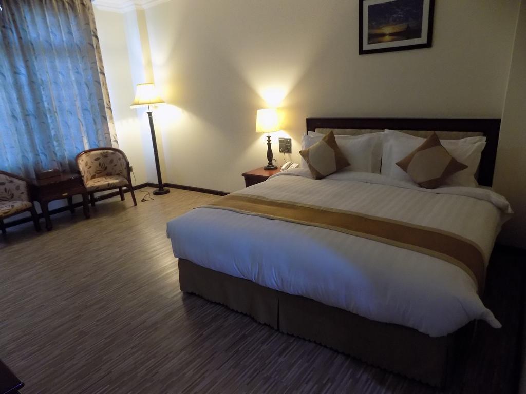 Victoria Palace Hotel Mandalay Esterno foto