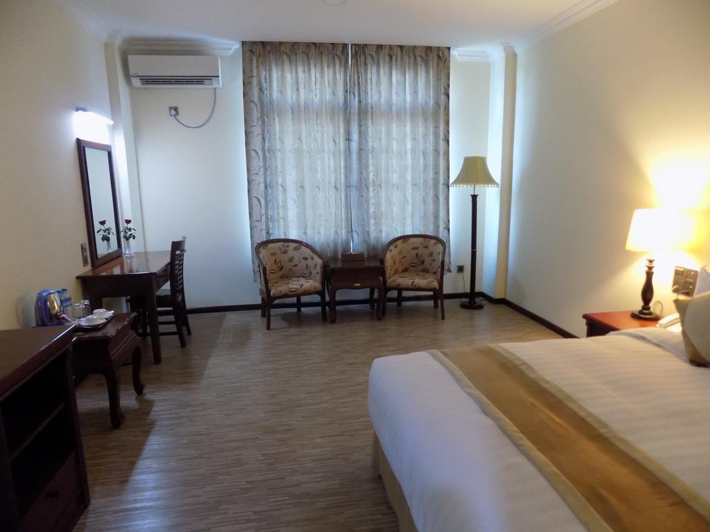Victoria Palace Hotel Mandalay Esterno foto